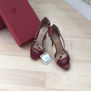 Valentino Garavani 38.5